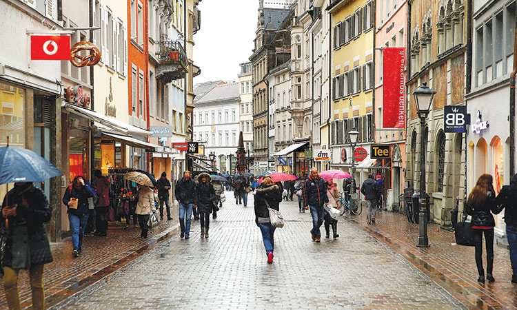 People walk on a shopping street in the southern German town of Konstanz. Reuters