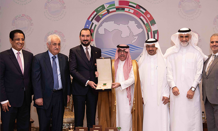 المنظمة العربية للسياحة تكرم رئيس البنك الإسلامي للتنمية لدعمه الاقتصاد العربي