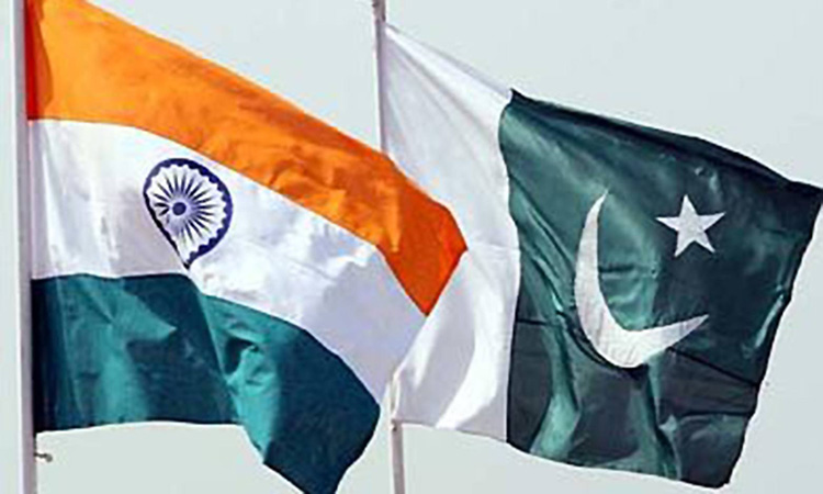 india-pakistan-flags-750