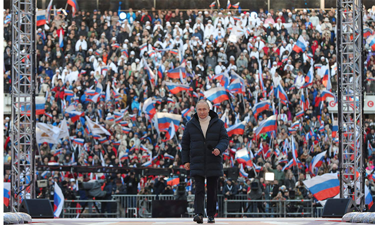 Putin appears at huge rally at Moscow stadium, praises troops' actions in  Ukraine - GulfToday