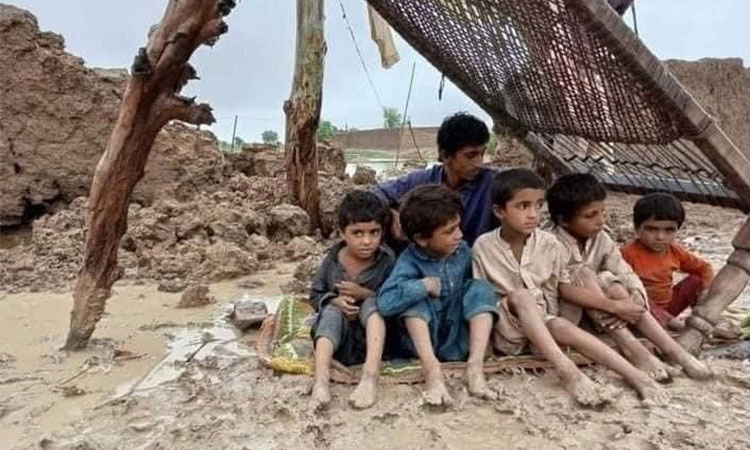 Pakistanflood-kids3