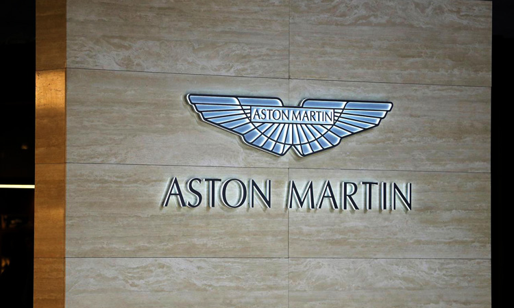 Aston-Martin_750