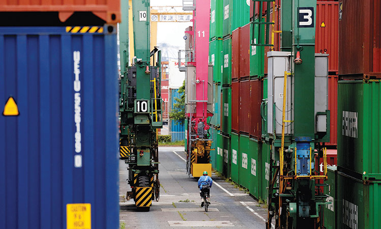 Japan exports tumble at its fastest pace in three years