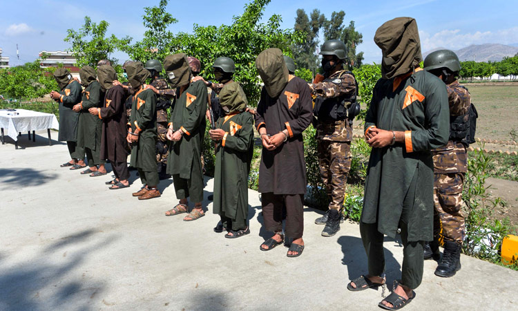 Taliban-militants-750