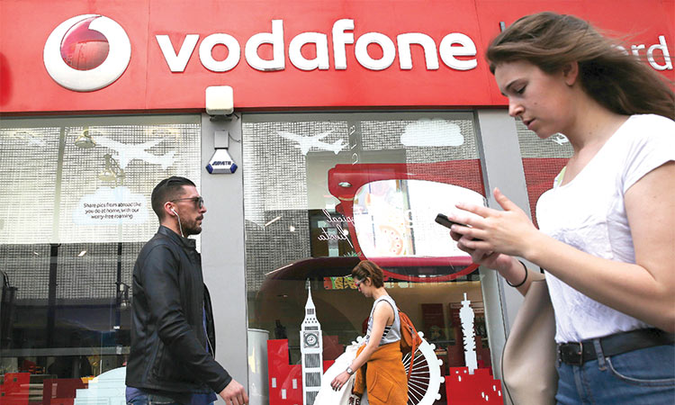 Vodafone vende la sua filiale italiana a Swisscom per 8,7 miliardi di dollari