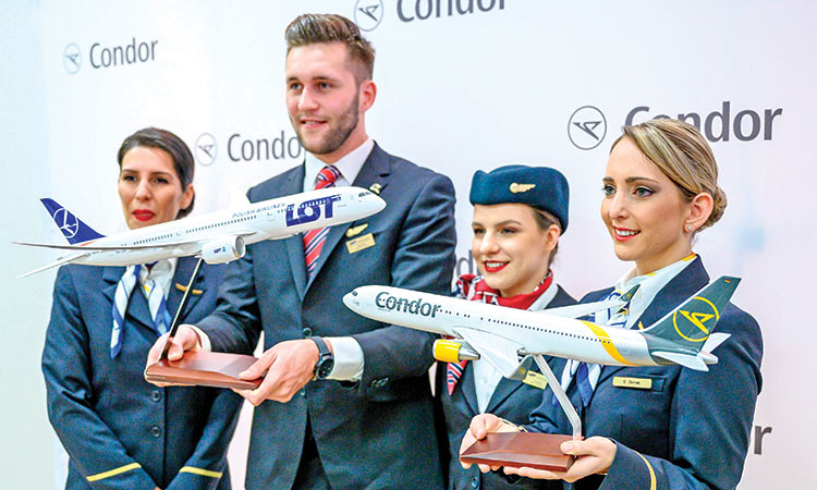 Flight-attendants-of-Condor-and-LOT