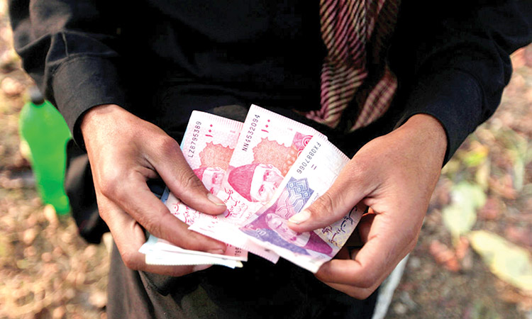 Pakistani-Rupees
