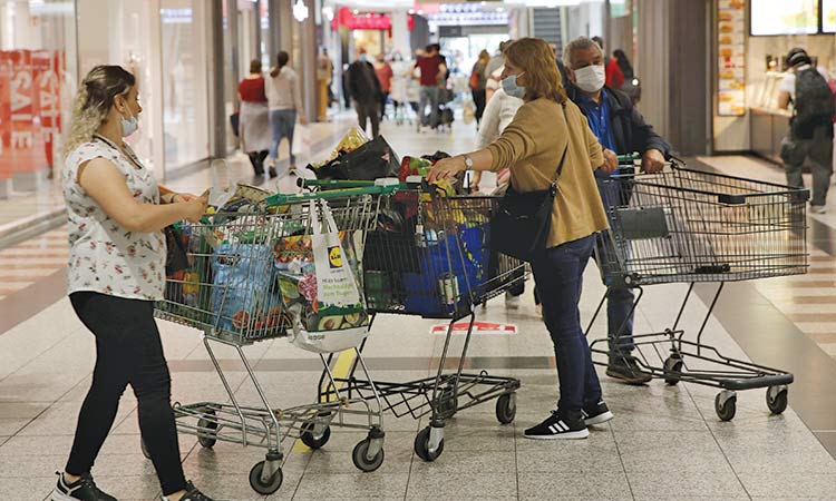 Weak German retail sales dash  hopes for strong recovery in Q3