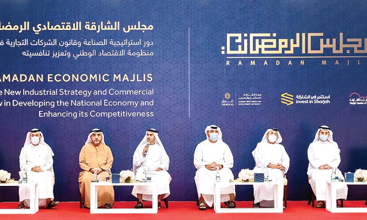 officials-Sharjah-Economic-750