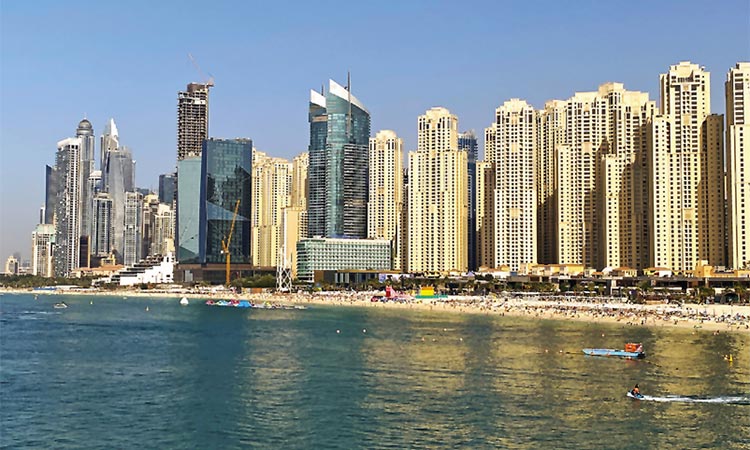 Dubai-Beach-750