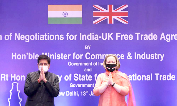 India-and-UK-Officials