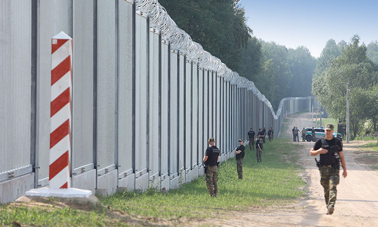 Polish-Border-750