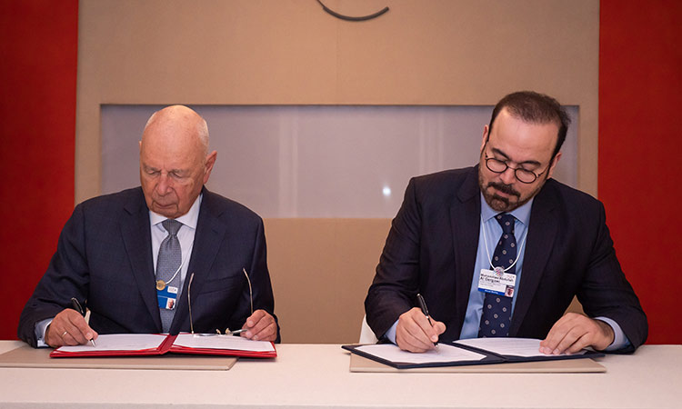 The partnership agreement was signed by Mohammad Abdullah Al Gergawi and Klaus Schwab.