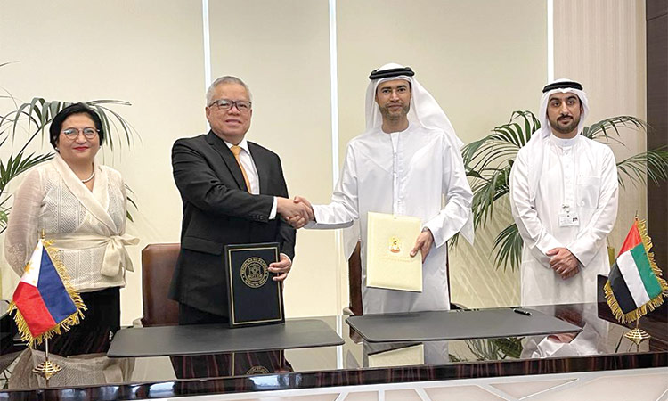 UAE-and-Philippines-Officials