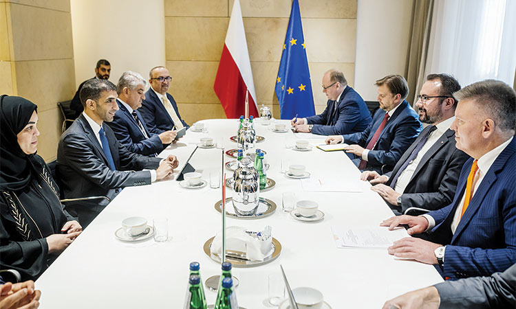 UAE and Poland officials