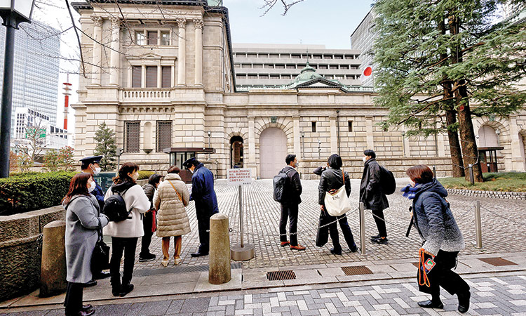 Visitors are seen at the headquarters  of Bank of Japan in Tokyo, Japan. Reuters