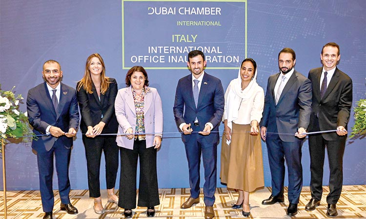 Dubai-Chamber-officials