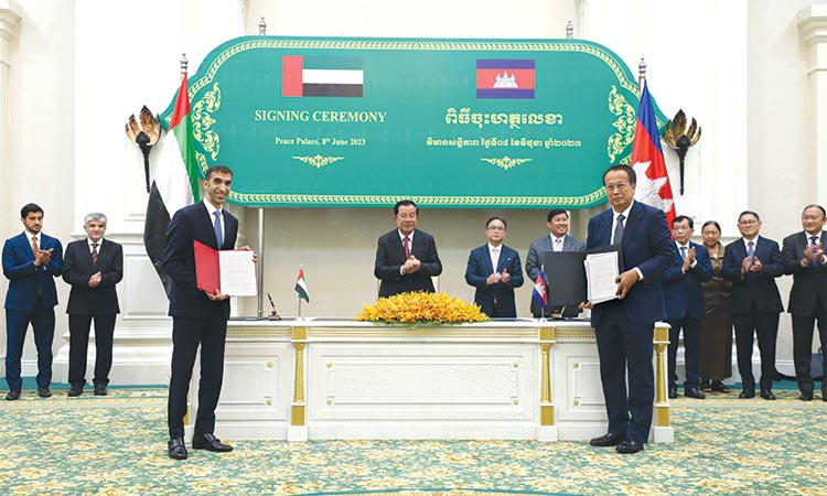 UAE-Cambodia-Officials