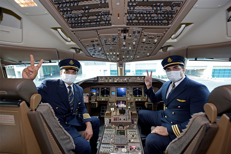emirates-pilot