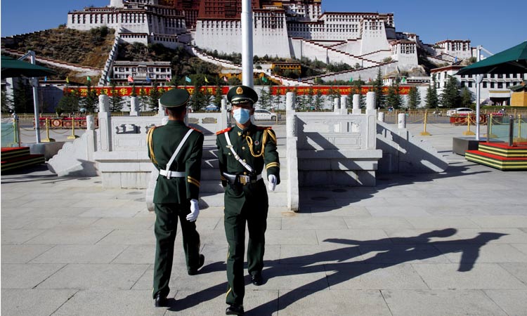 Tibet-Potala-Palace-police
