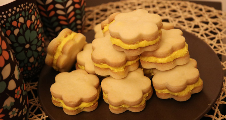 6 mango cream biscuits 
