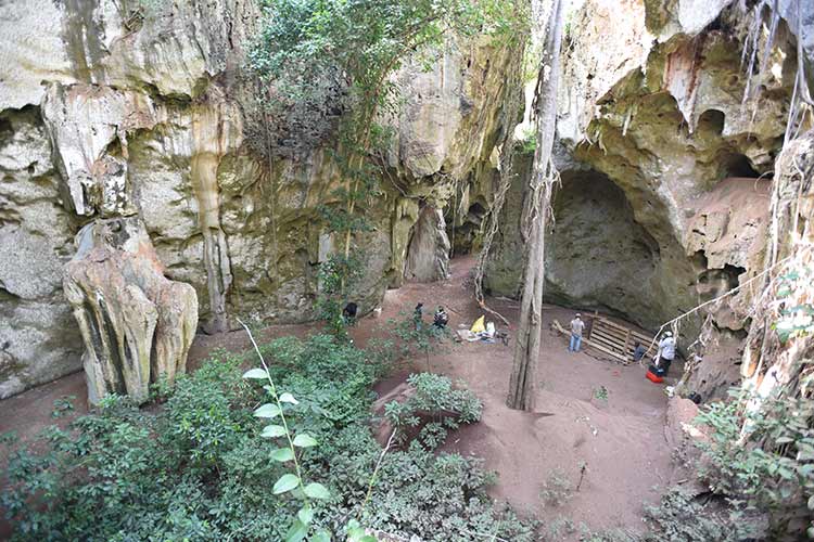 kenya cave 3