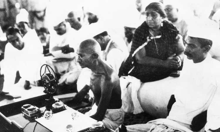 Mahatma-Gandhi_750