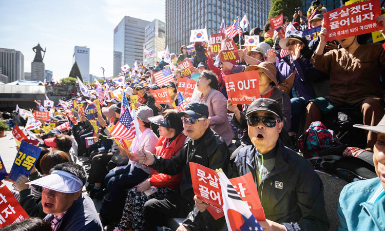 South-Korea_Protest_750