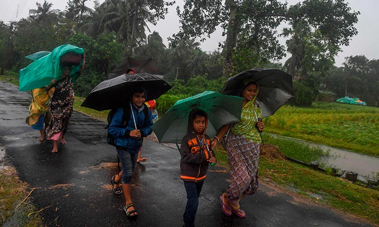 Bangladesh-cyclone-main2-750