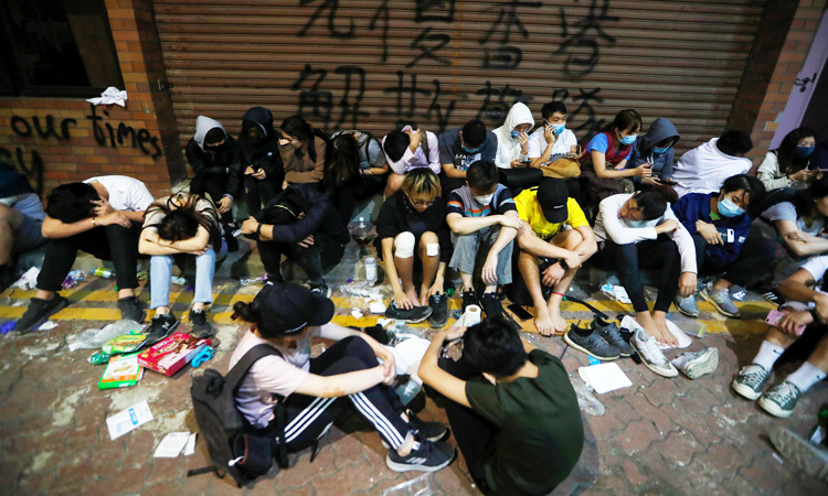 Hong-Kong_Protesters-1_750