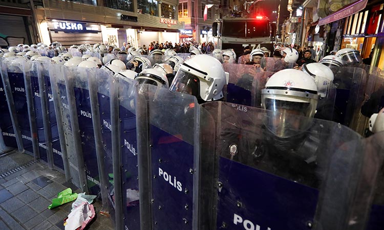 Turkey-women-protest-main3-750
