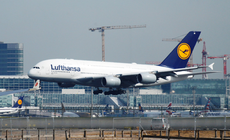 Lufthansa-750
