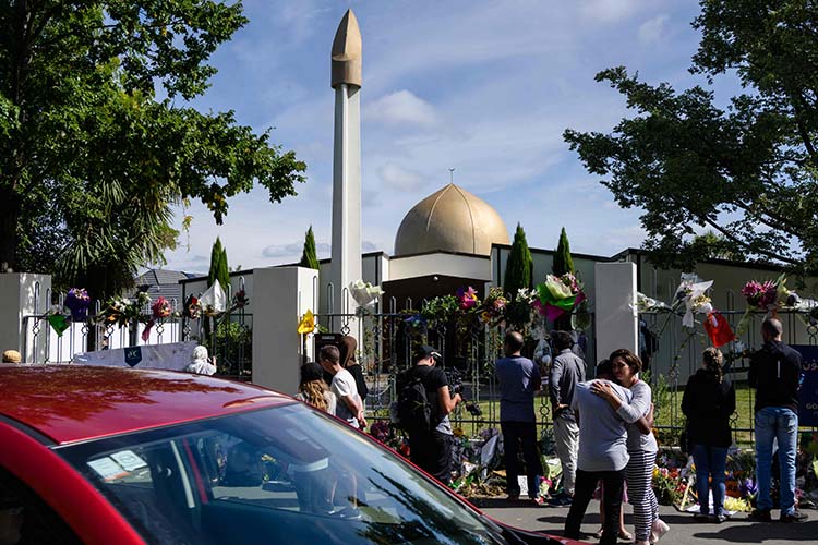 NZ-mosque-reopens750x500
