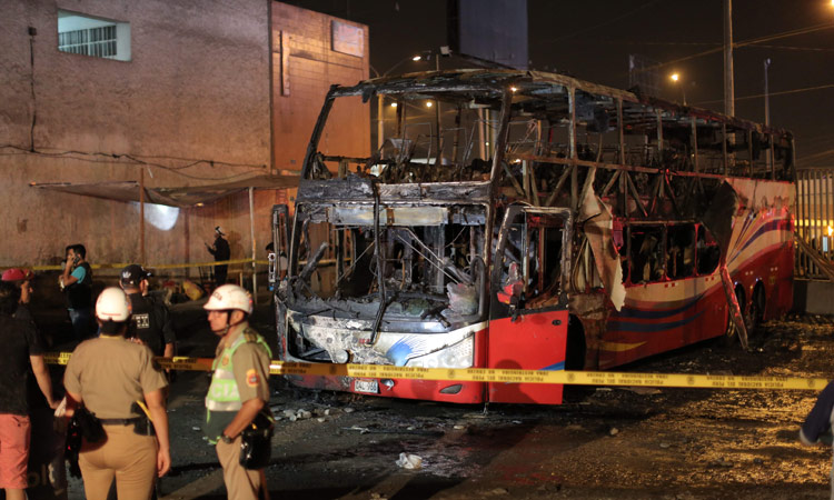 Peru-bus-fire750
