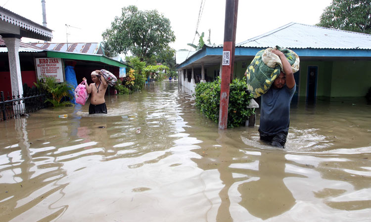 Indonesia-flood-750