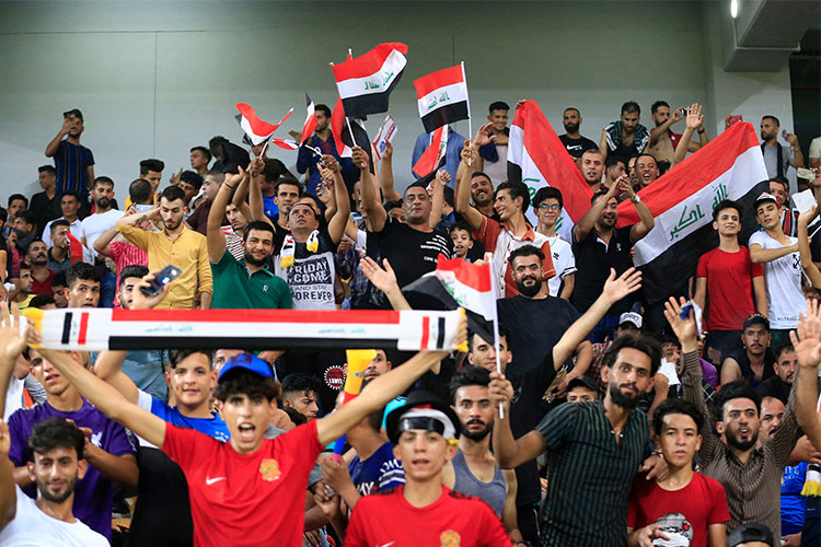 Iraq-Bahrain-Fans