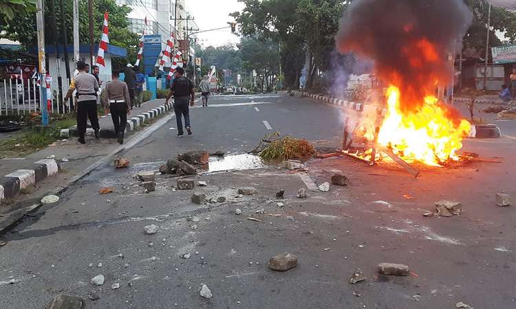 Indonesia-Papua-Riot1_750