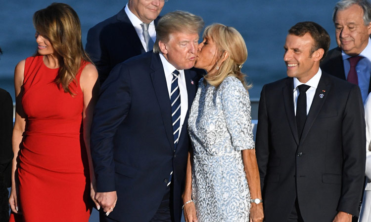 Trump-with-macron-wife-750x450