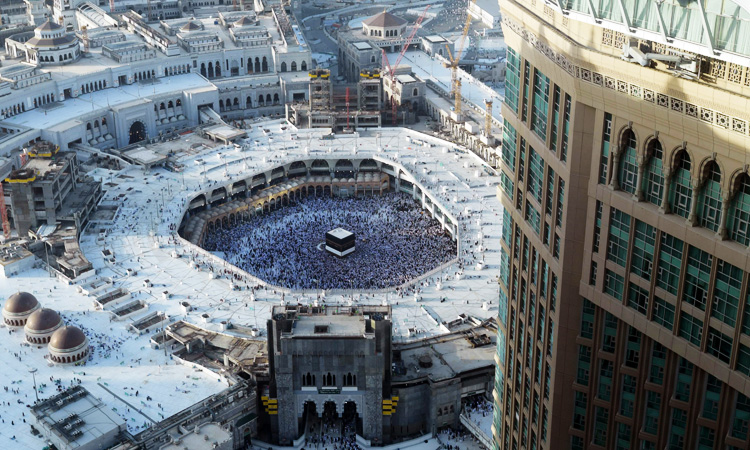 Hajj_Kaaba2_750