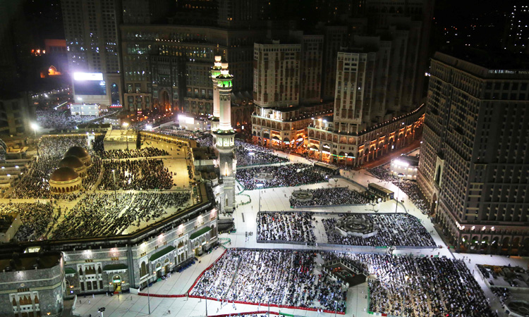 Hajj_Kaaba5_750