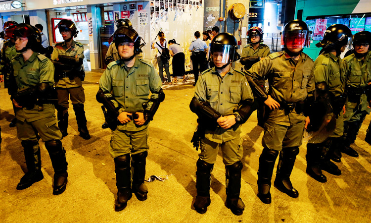 HK_Riot-police-750