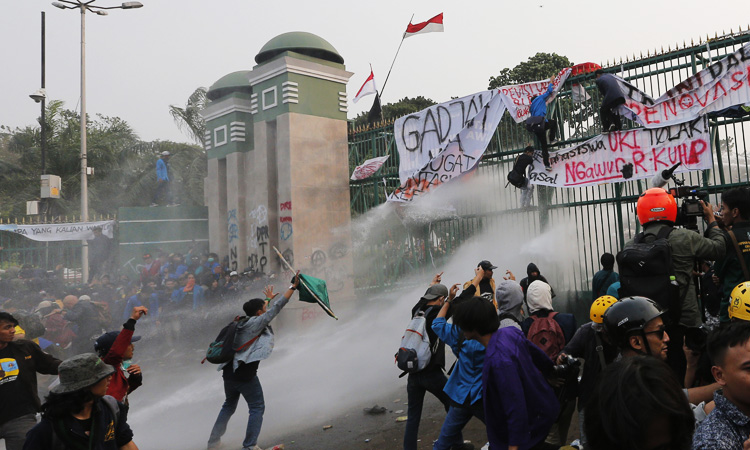 Indonesia_Student_Protests-2_750