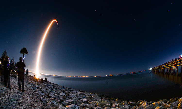 SpaceX-Satellite-Launch-main3-750