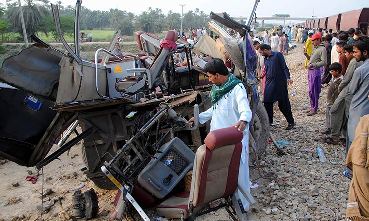 Paksitan-train-accident-main1-750