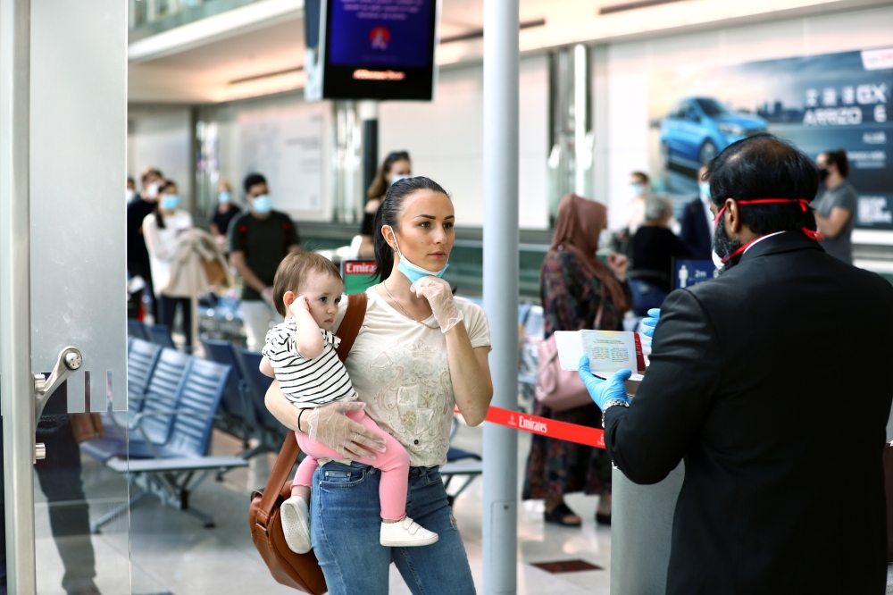 DubaiAirportWomanPassenger