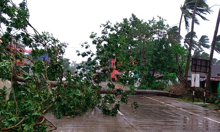 India-Cyclone-May20-main3-750