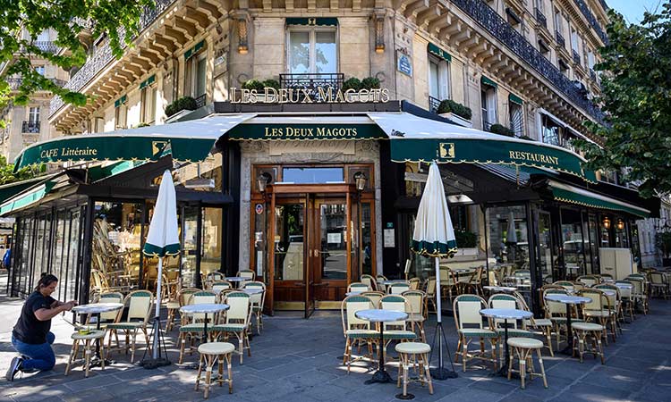COVID-19: Paris restaurants, cafes partially reopen post-lockdown ...