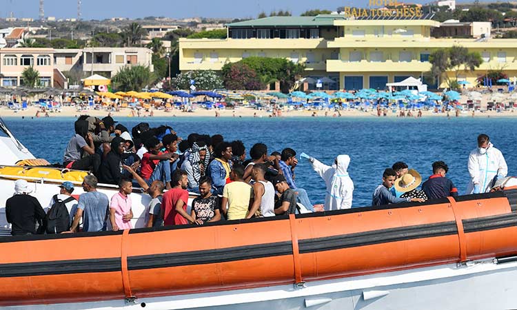 Más de 1.000 inmigrantes llegan a Italia cada hora: ONG