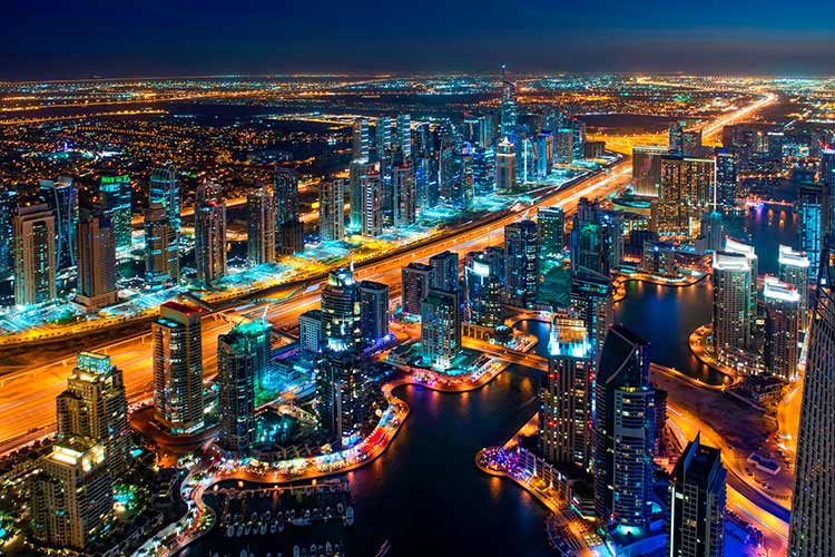 Dubai-at-night-750x450