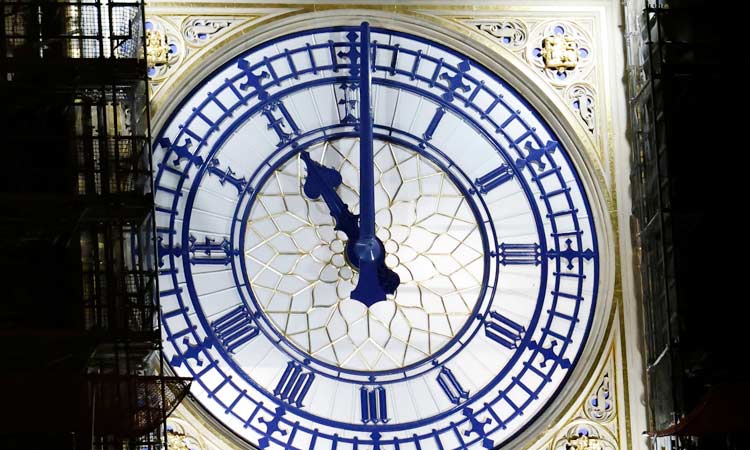 The-clock_UK-L